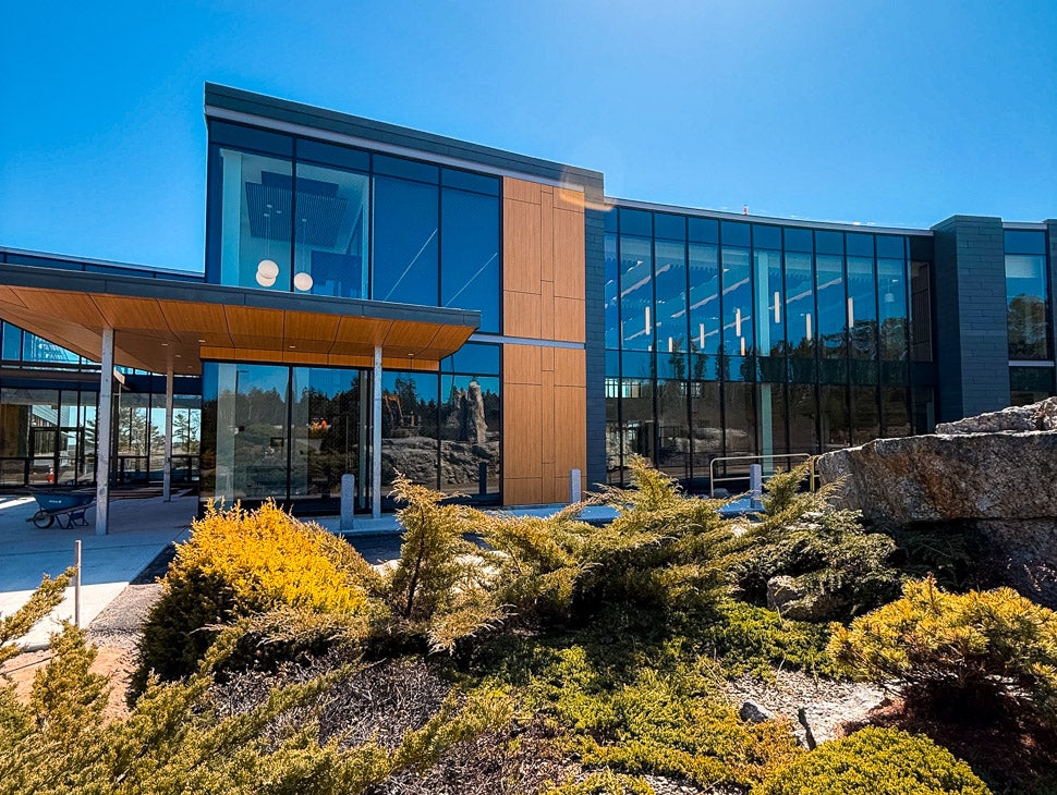 Bigelow Lab exterior