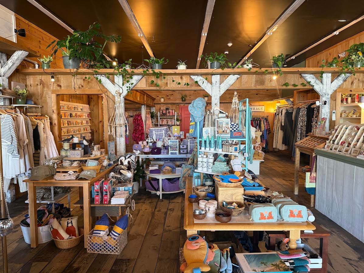 Store interior Kelp