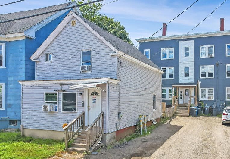 white vinyl sided house