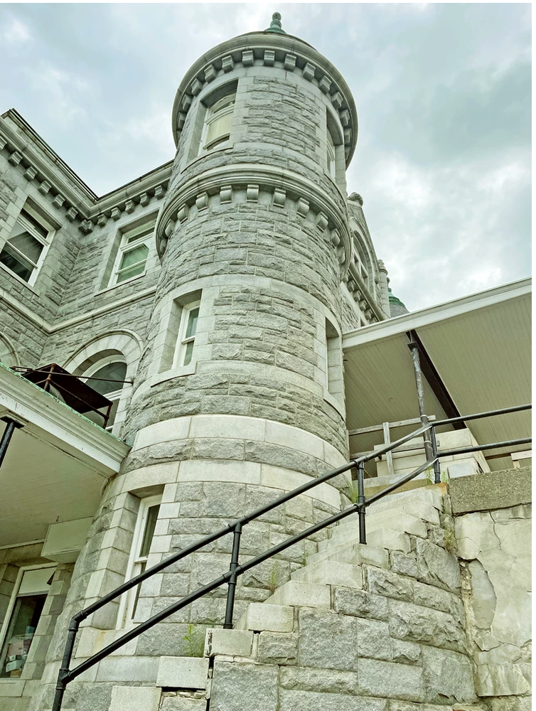 granite turret