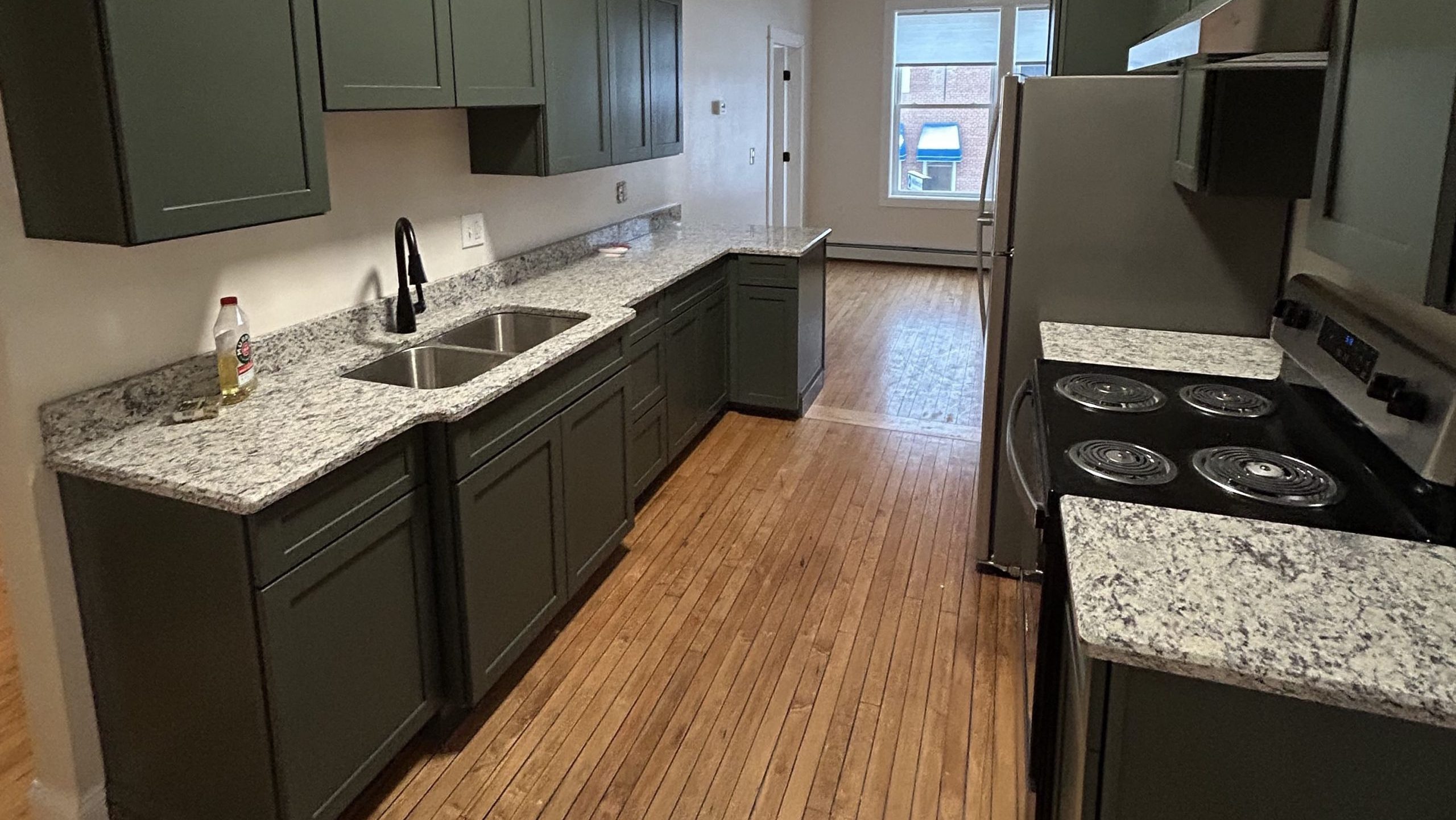 mainebiz.biz - Laurie Schreiber - Maine housing market uncertain, despite progress