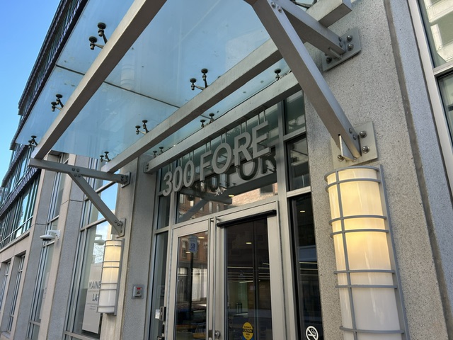 Student-staffed Portland clinic offers free law, business services