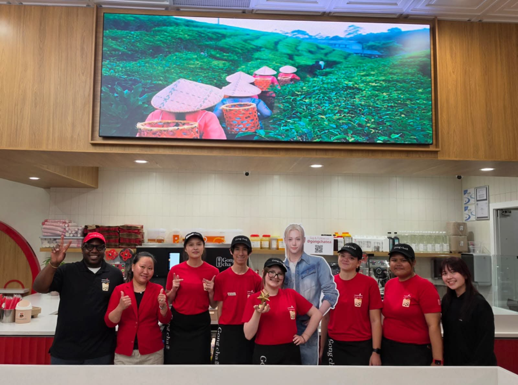 Bubble tea shop splashes down in South Portland