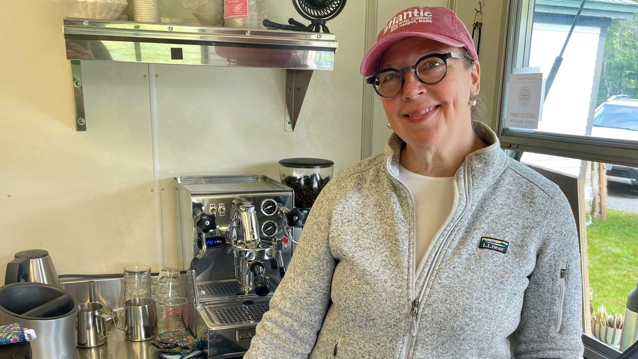 🔒 On an unbridged Maine island, a coffee cart offers is a big deal