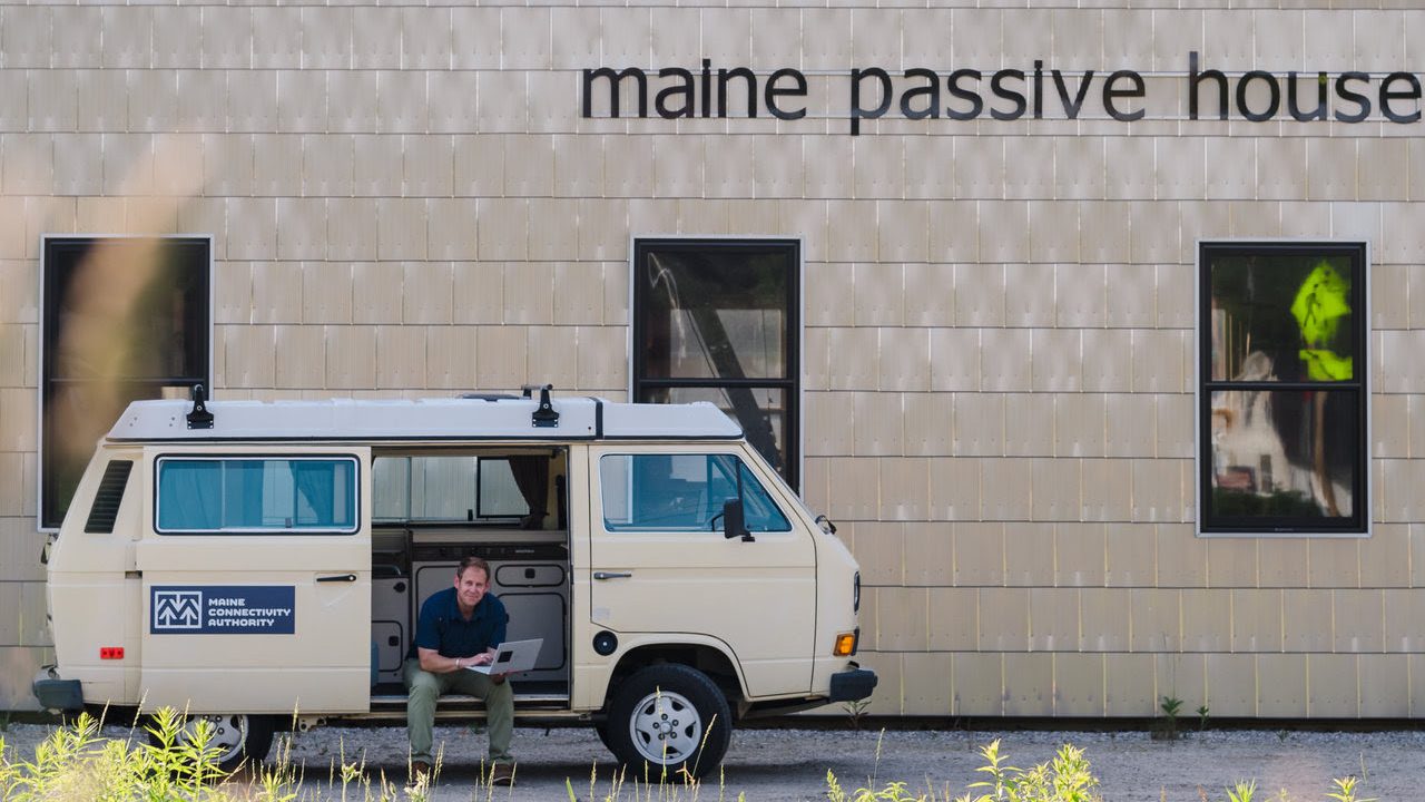 Broadband agency hits the road to map Maine's digital future
