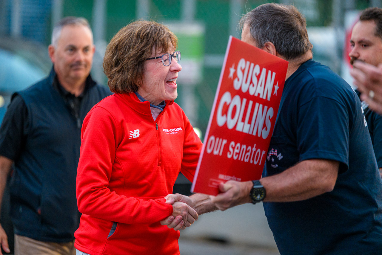Susan Collins ca paining at BIW shipyard